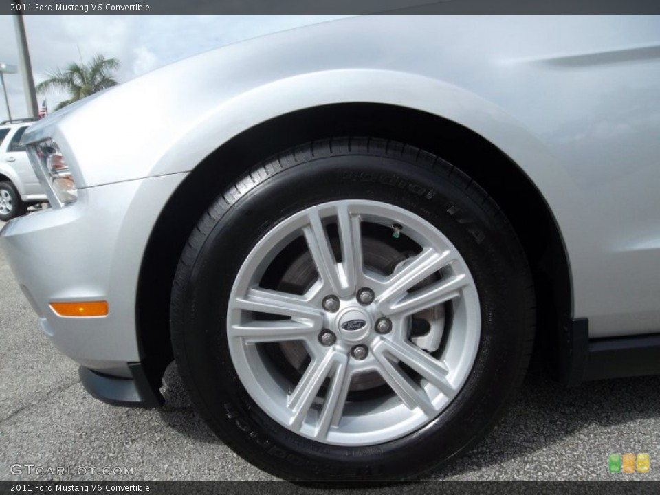 2011 Ford Mustang V6 Convertible Wheel and Tire Photo #77057104