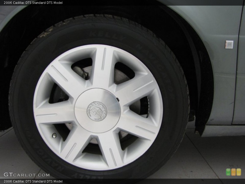 2006 Cadillac DTS  Wheel and Tire Photo #77081561