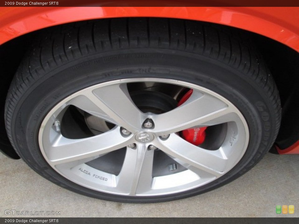 2009 Dodge Challenger SRT8 Wheel and Tire Photo #77093346