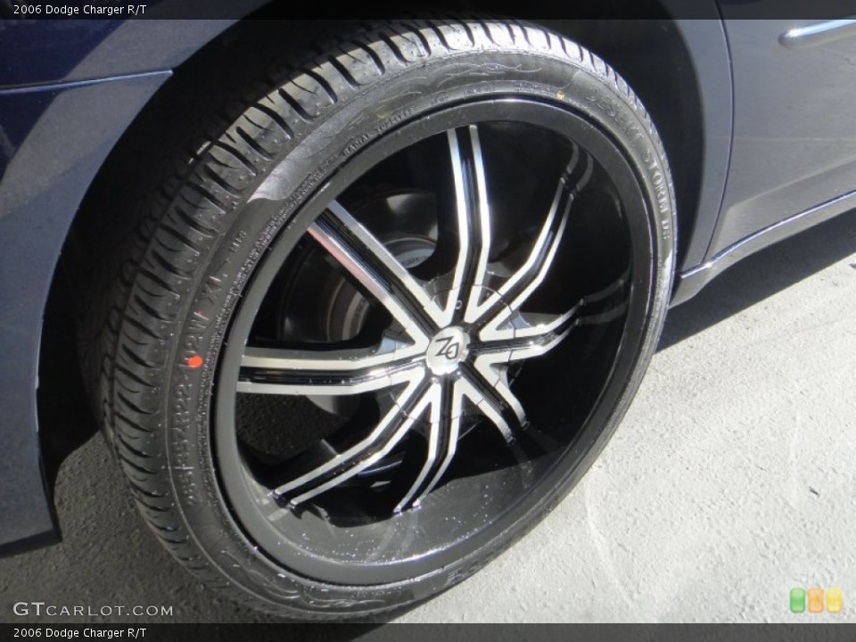 2006 Dodge Charger Custom Wheel and Tire Photo #77120357