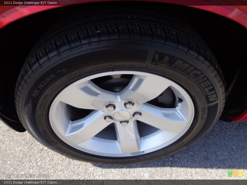 2011 Dodge Challenger R/T Classic Wheel and Tire Photo #77157684