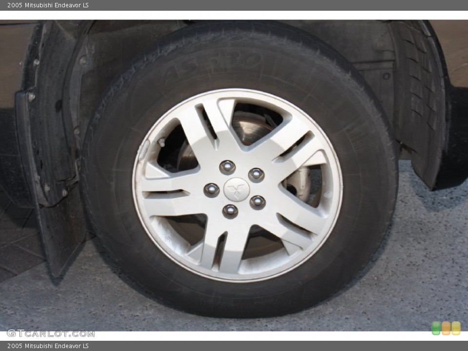 2005 Mitsubishi Endeavor Wheels and Tires