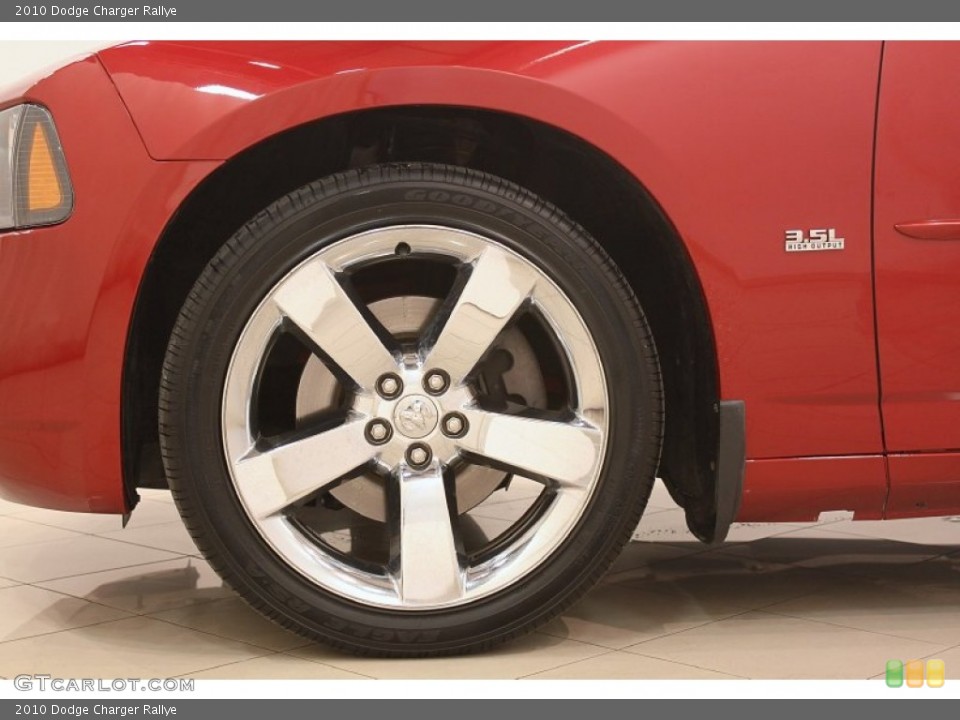2010 Dodge Charger Rallye Wheel and Tire Photo #77188739