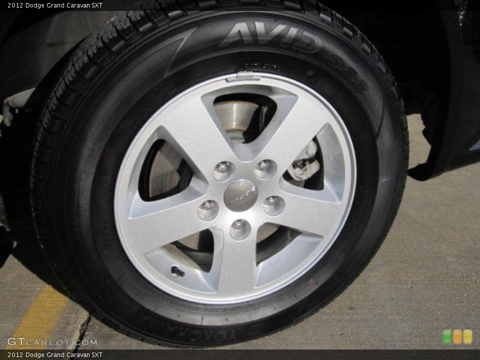 2012 Dodge Grand Caravan SXT Wheel and Tire Photo #77230997