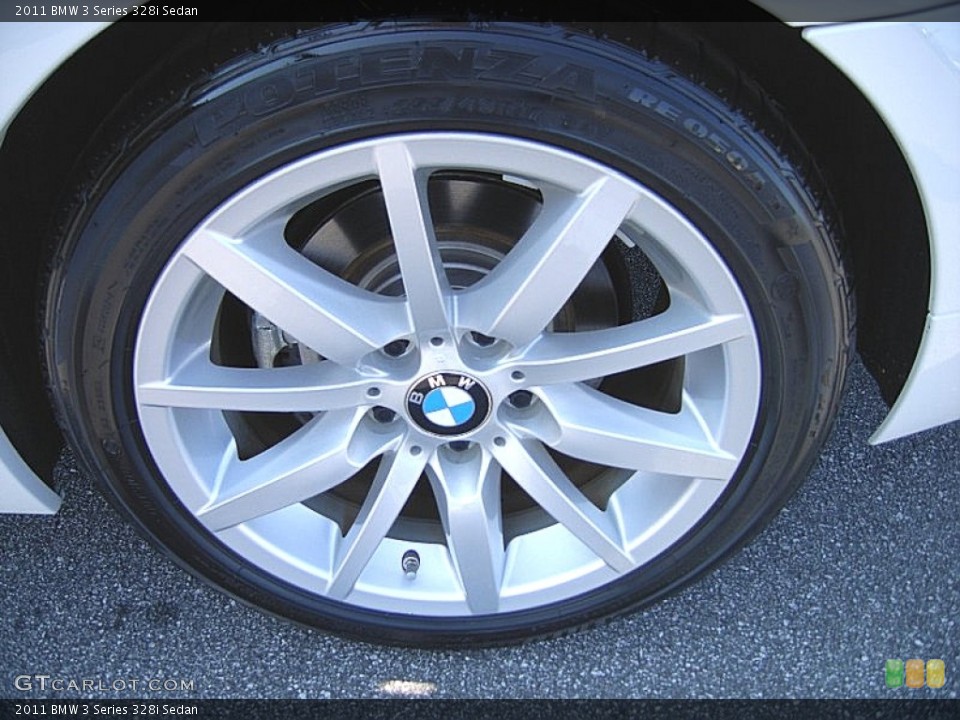 2011 BMW 3 Series 328i Sedan Wheel and Tire Photo #77231421