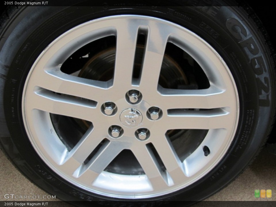 2005 Dodge Magnum R/T Wheel and Tire Photo #77234835