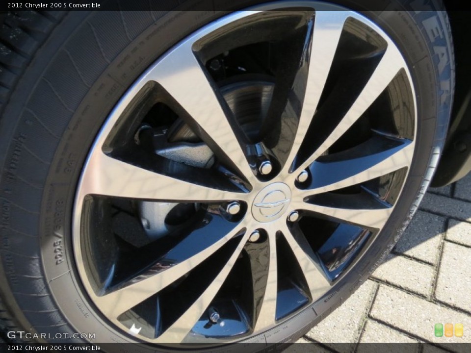 2012 Chrysler 200 S Convertible Wheel and Tire Photo #77313297