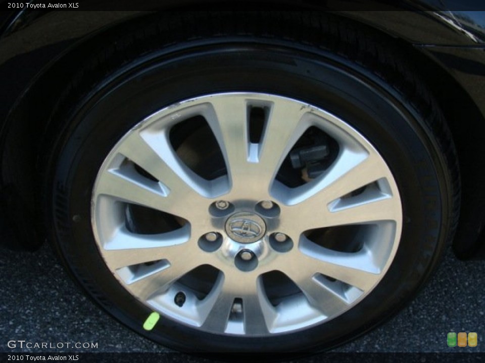 2010 Toyota Avalon XLS Wheel and Tire Photo #77318656