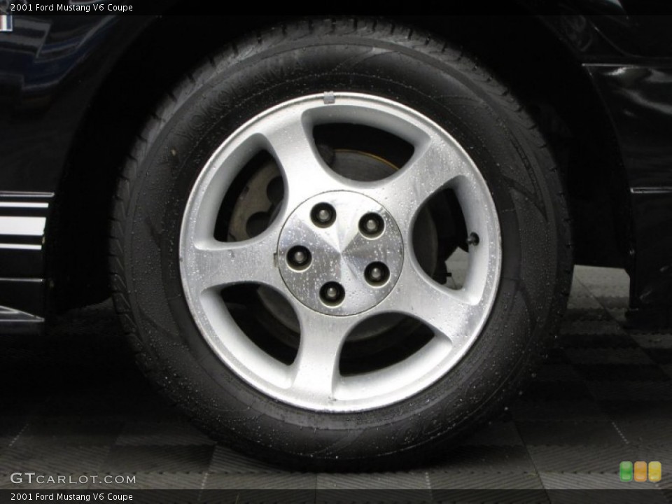 2001 Ford Mustang V6 Coupe Wheel and Tire Photo #77373260