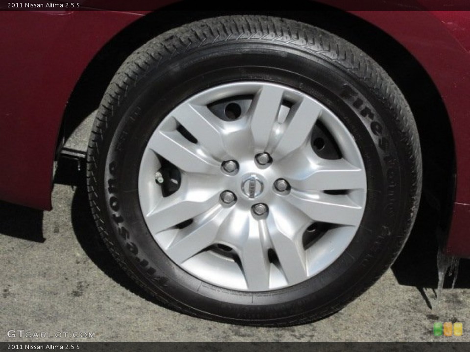 2011 Nissan Altima Wheels and Tires