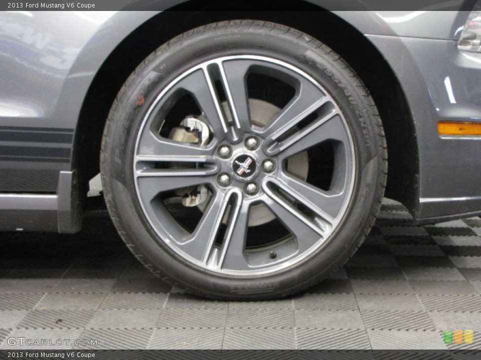 2013 Ford Mustang V6 Coupe Wheel and Tire Photo #77400497