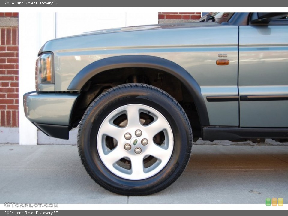2004 Land Rover Discovery SE Wheel and Tire Photo #77401392