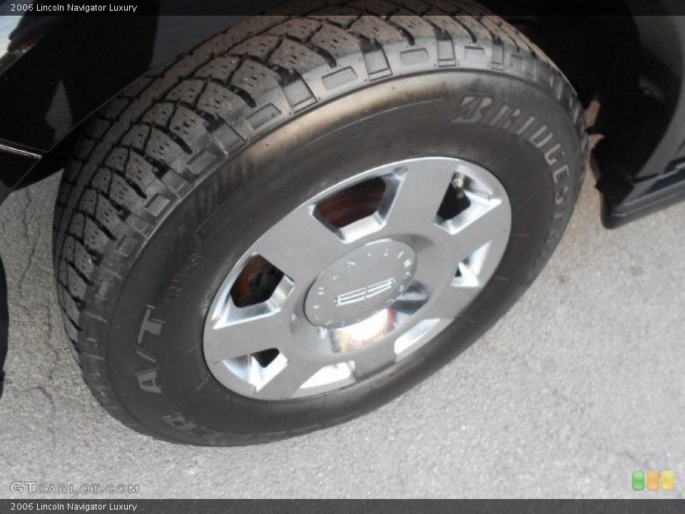 2006 Lincoln Navigator Luxury Wheel and Tire Photo #77414330