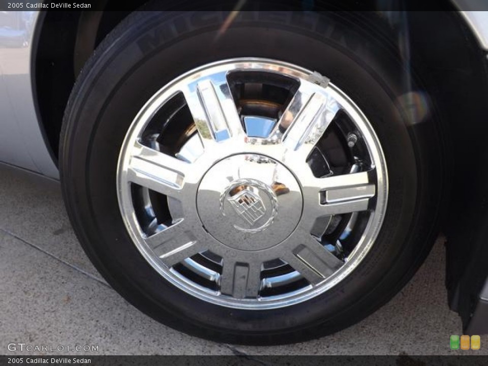 2005 Cadillac DeVille Sedan Wheel and Tire Photo #77485196