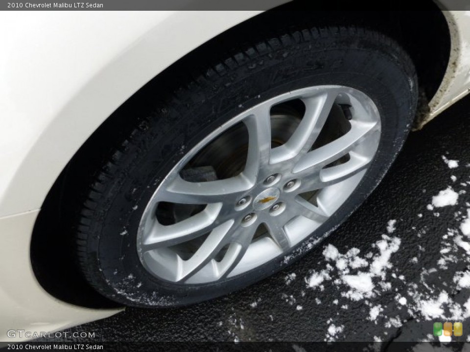 2010 Chevrolet Malibu LTZ Sedan Wheel and Tire Photo #77488442