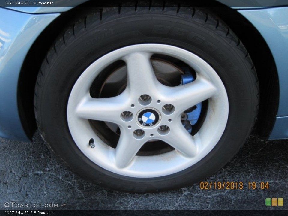 1997 BMW Z3 2.8 Roadster Wheel and Tire Photo #77497884