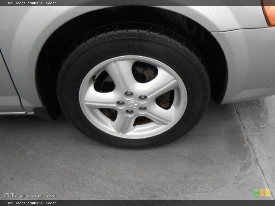 2005 Dodge Stratus SXT Sedan Wheel and Tire Photo #77519195