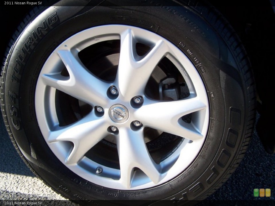 2011 Nissan Rogue SV Wheel and Tire Photo #77524742