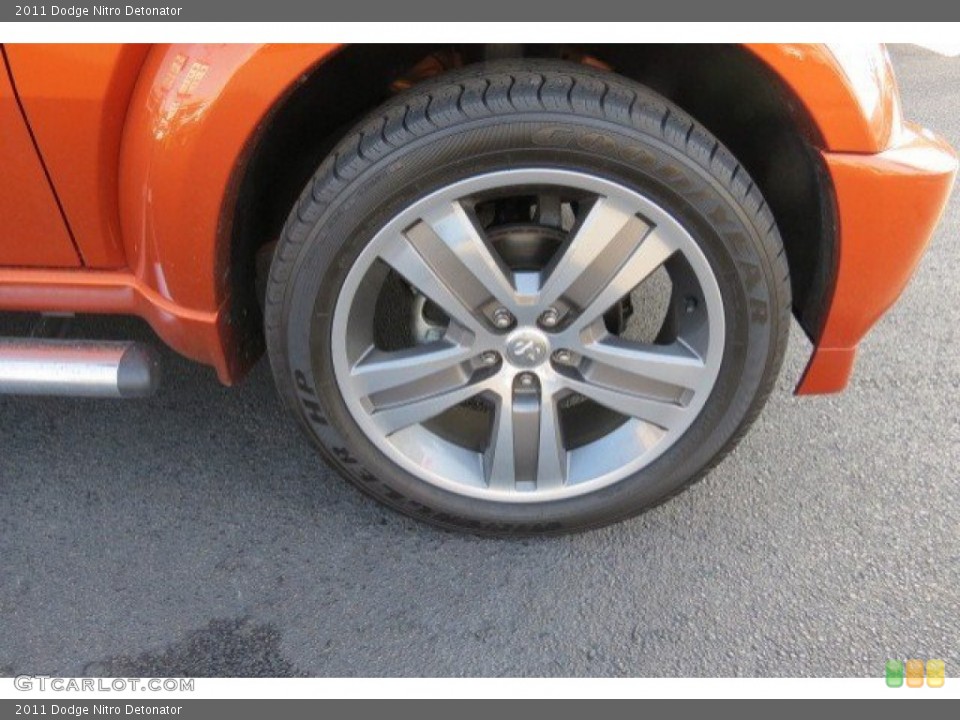 2011 Dodge Nitro Detonator Wheel and Tire Photo #77562998