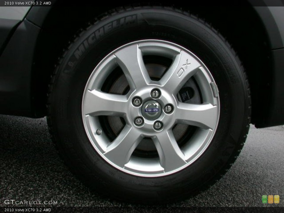 2010 Volvo XC70 3.2 AWD Wheel and Tire Photo #77574981