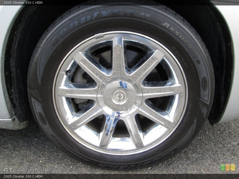 2005 Chrysler 300 C HEMI Wheel and Tire Photo #77577570