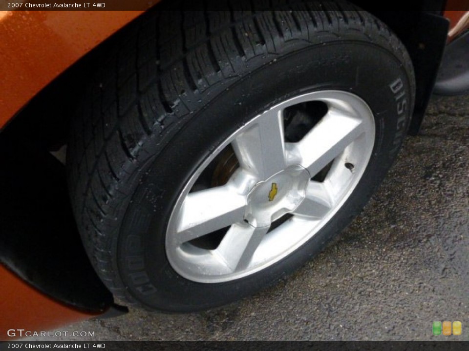 2007 Chevrolet Avalanche LT 4WD Wheel and Tire Photo #77588253
