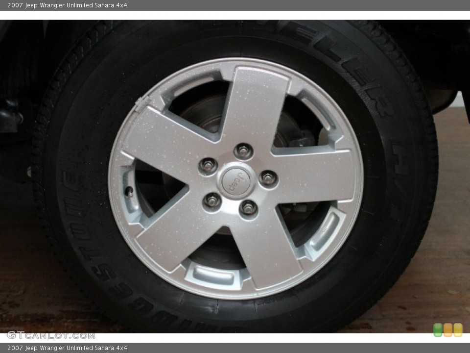 2007 Jeep Wrangler Unlimited Sahara 4x4 Wheel and Tire Photo #77595626