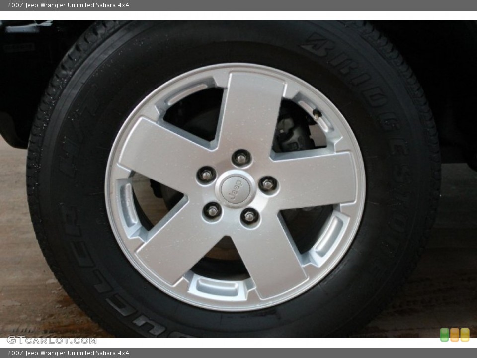 2007 Jeep Wrangler Unlimited Sahara 4x4 Wheel and Tire Photo #77595648