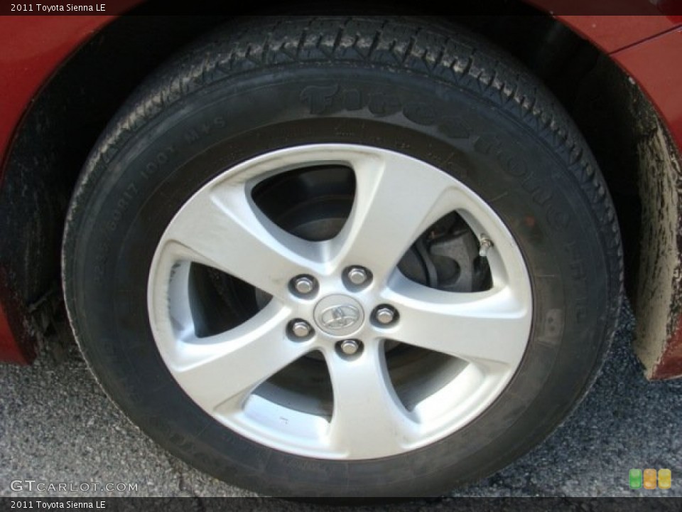 2011 Toyota Sienna LE Wheel and Tire Photo #77608993