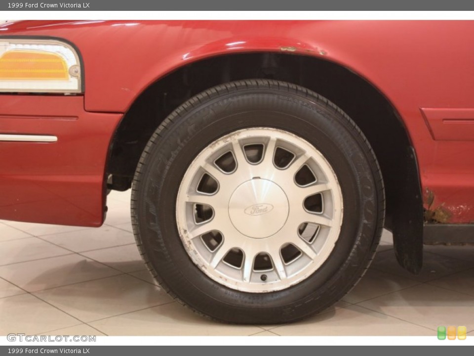 1999 Ford Crown Victoria Wheels and Tires