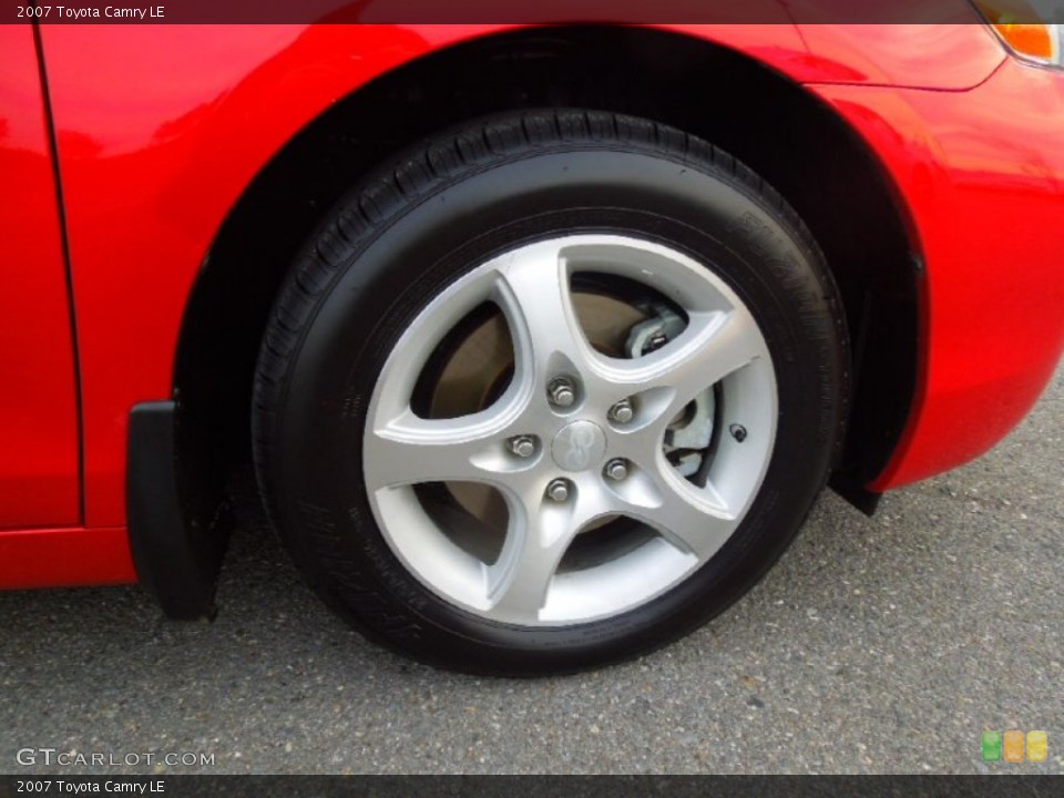 2007 Toyota Camry LE Wheel and Tire Photo #77690874