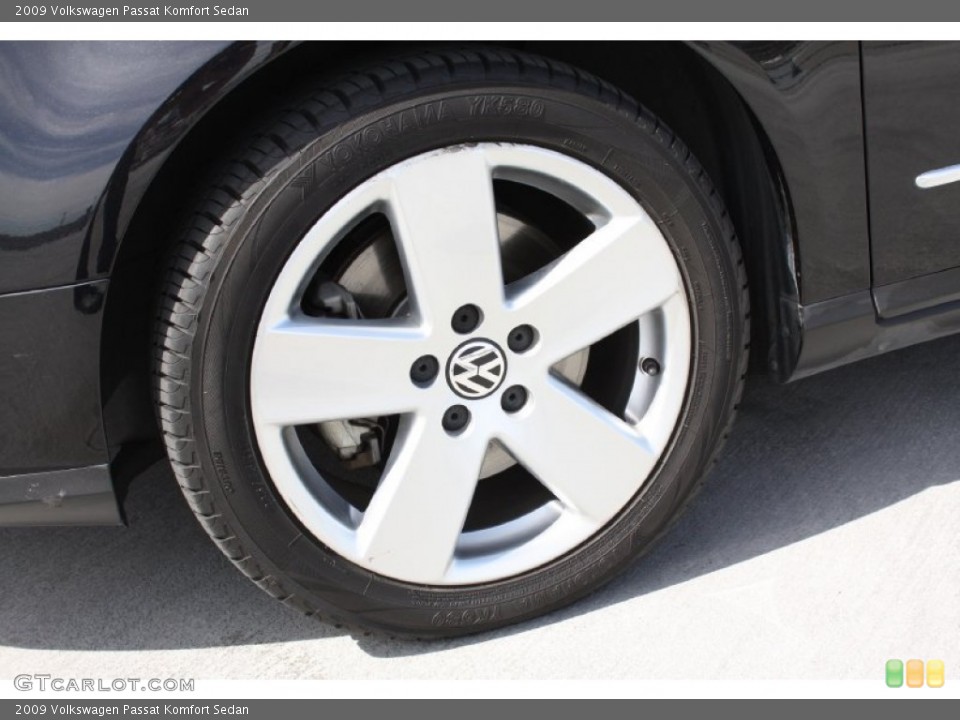 2009 Volkswagen Passat Komfort Sedan Wheel and Tire Photo #77740389