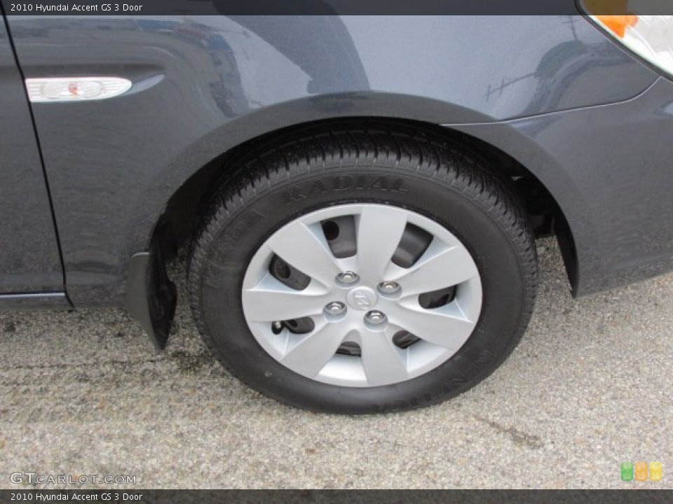 2010 Hyundai Accent GS 3 Door Wheel and Tire Photo #77741796