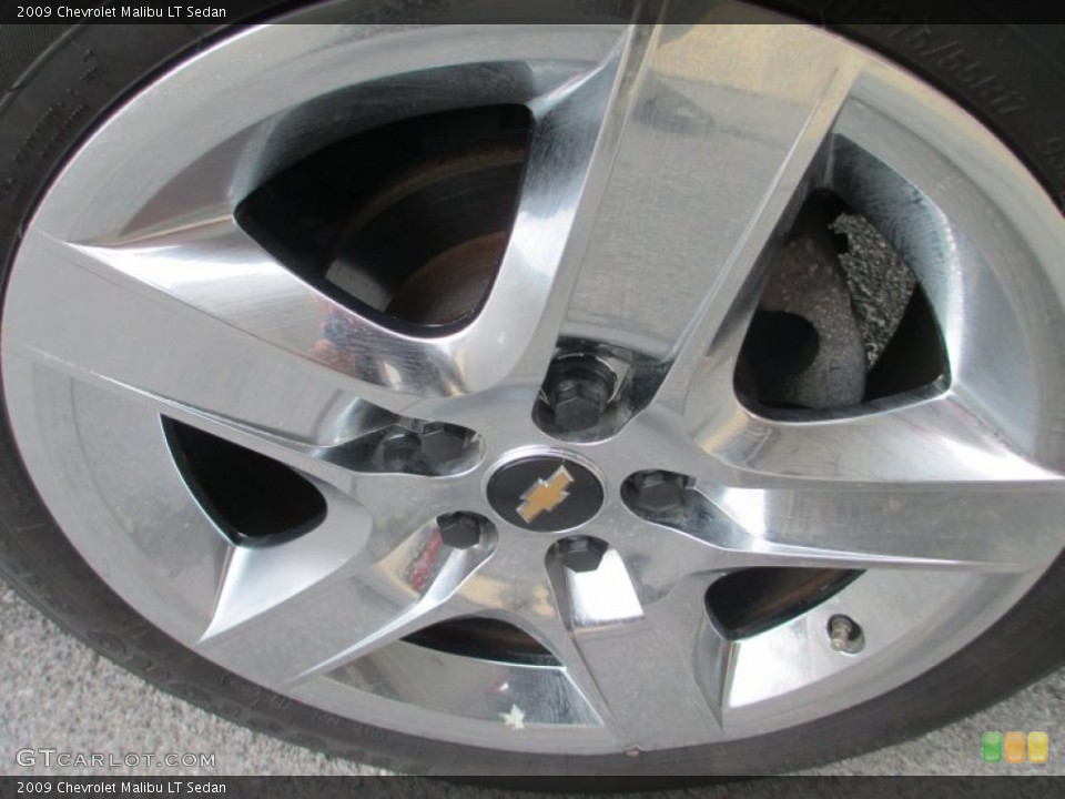 2009 Chevrolet Malibu LT Sedan Wheel and Tire Photo #77747909