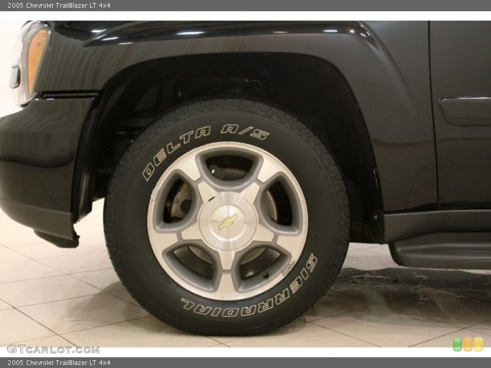 2005 Chevrolet TrailBlazer LT 4x4 Wheel and Tire Photo #77804906