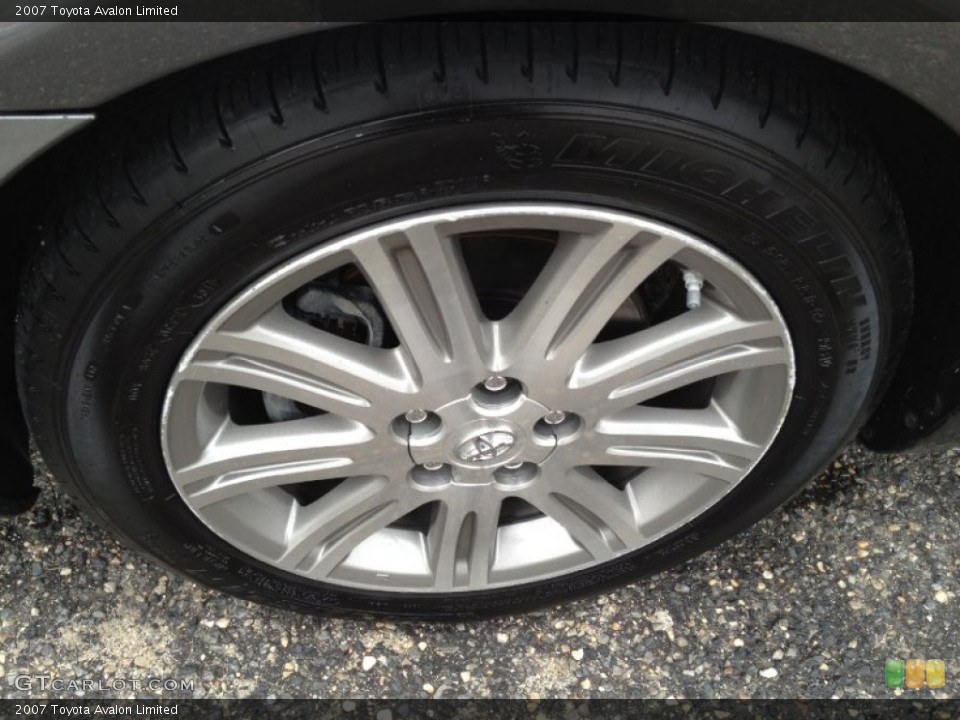 2007 Toyota Avalon Wheels and Tires