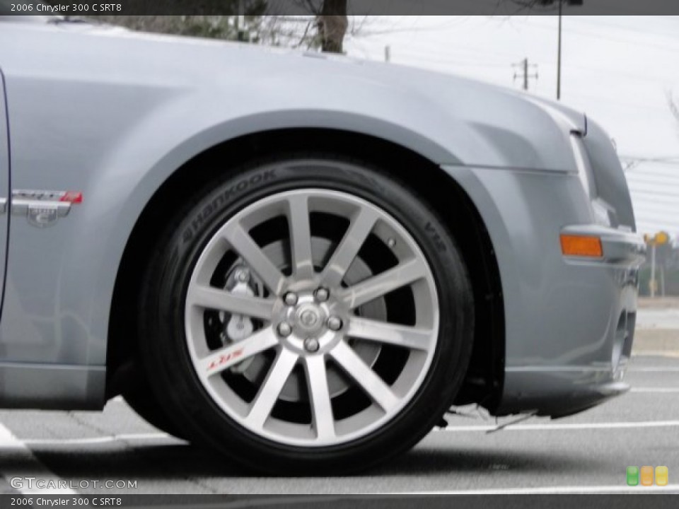 2006 Chrysler 300 C SRT8 Wheel and Tire Photo #77834659