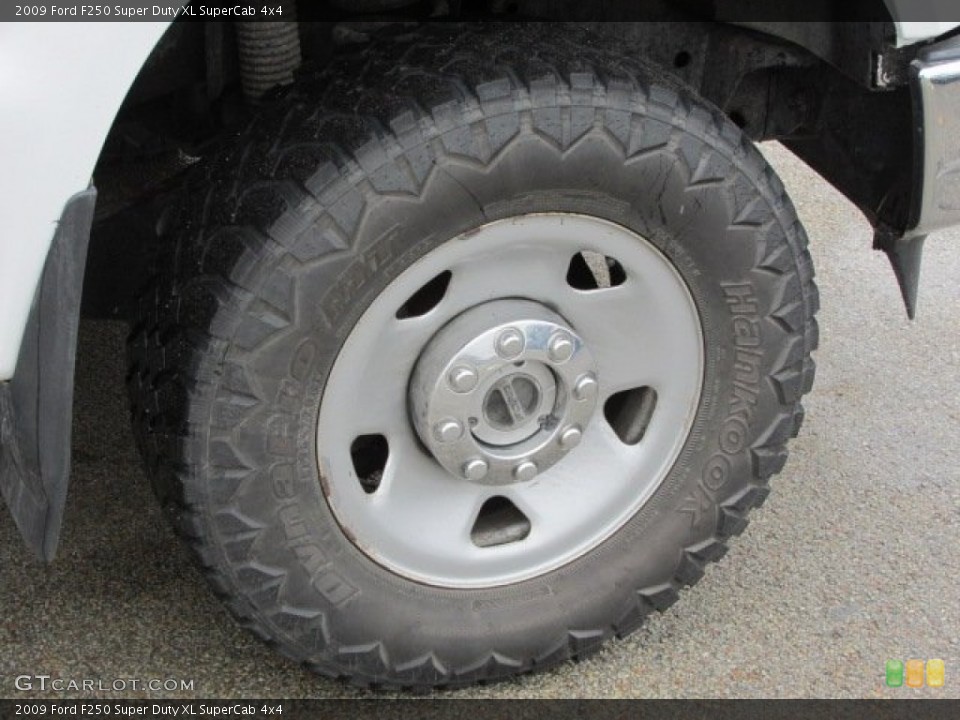 2009 Ford F250 Super Duty XL SuperCab 4x4 Wheel and Tire Photo #77860695