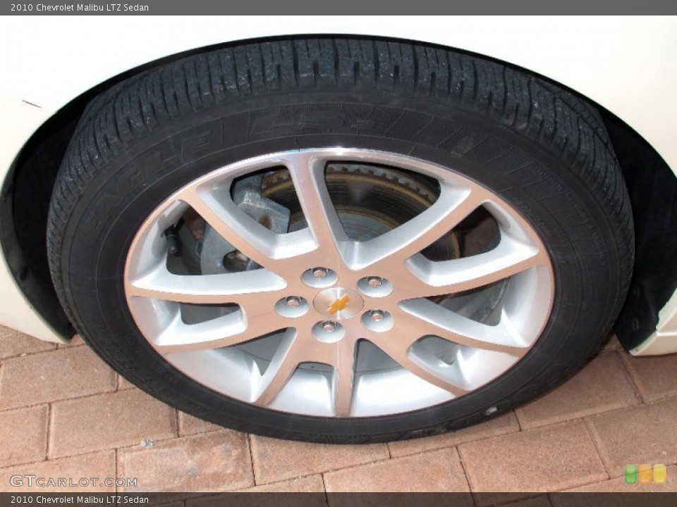2010 Chevrolet Malibu LTZ Sedan Wheel and Tire Photo #77872769