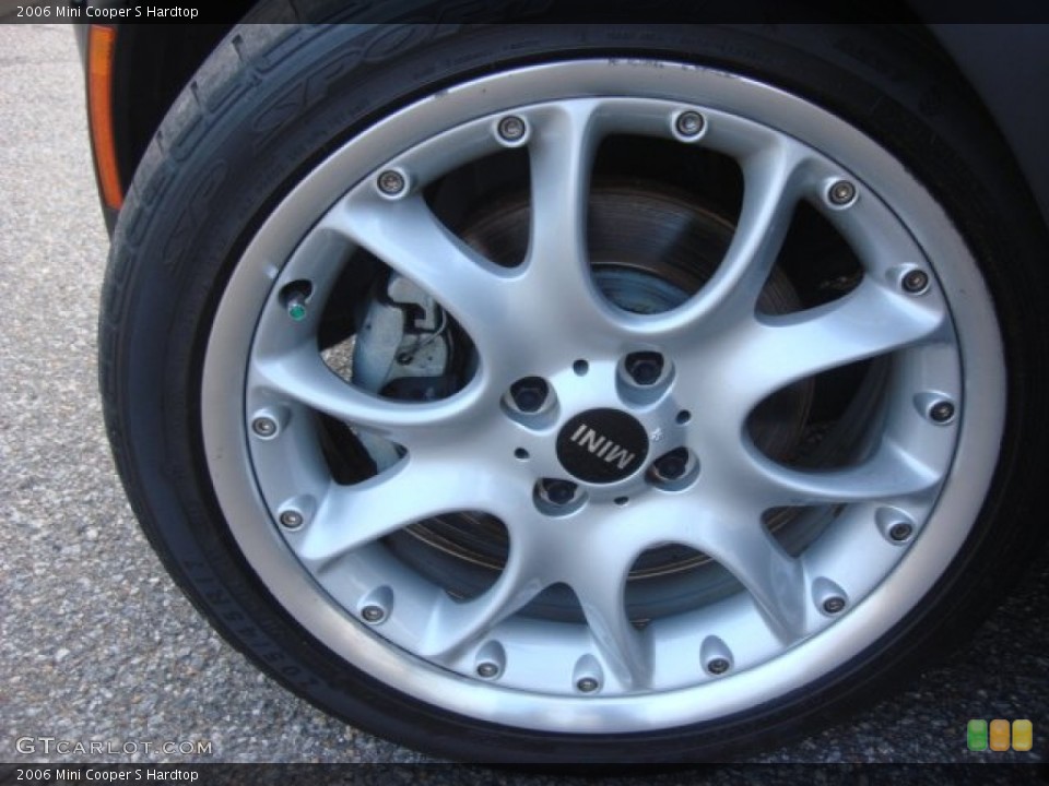 2006 Mini Cooper S Hardtop Wheel and Tire Photo #77905708