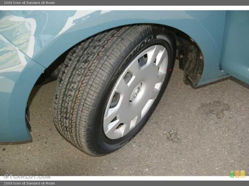 2009 Scion xB  Wheel and Tire Photo #77924017