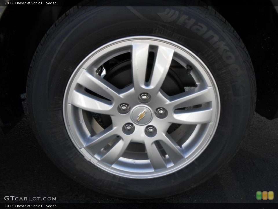 2013 Chevrolet Sonic LT Sedan Wheel and Tire Photo #77928163