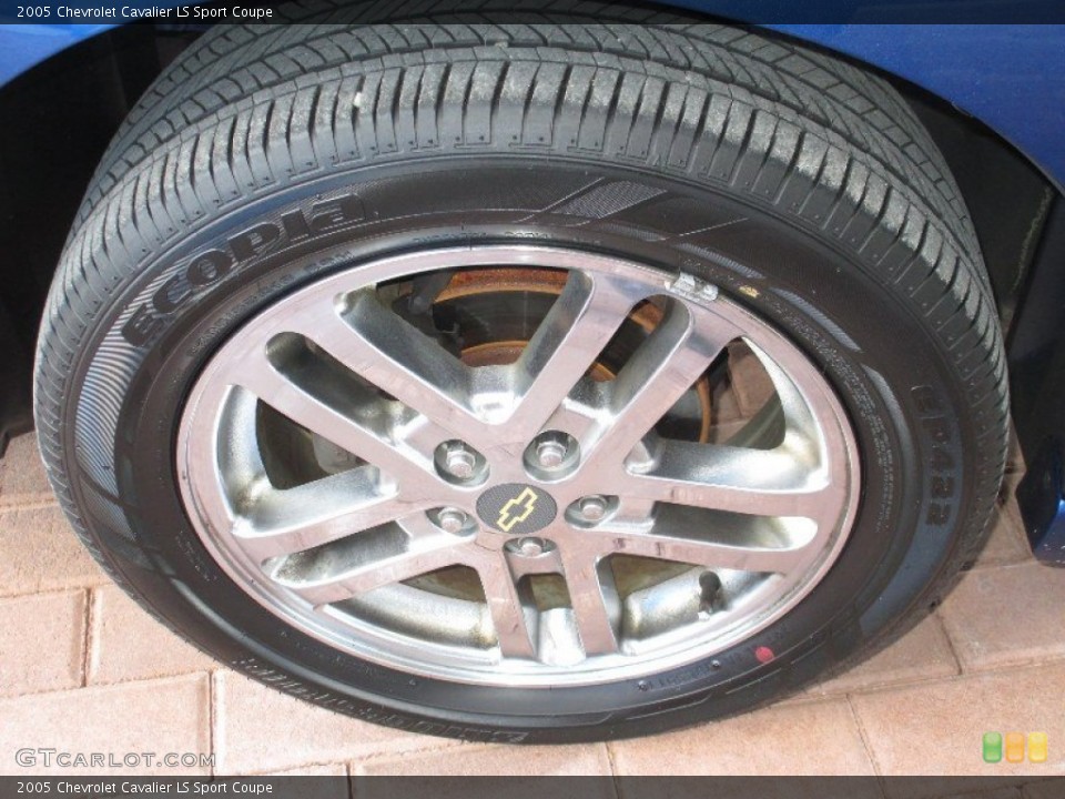 2005 Chevrolet Cavalier LS Sport Coupe Wheel and Tire Photo #77945202