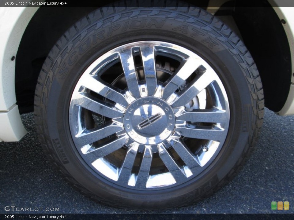 2005 Lincoln Navigator Luxury 4x4 Wheel and Tire Photo #77954559