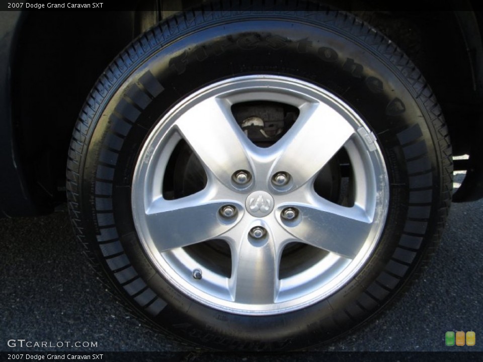 2007 Dodge Grand Caravan SXT Wheel and Tire Photo #77956908