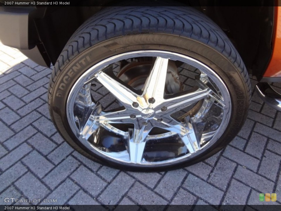 2007 Hummer H3 Custom Wheel and Tire Photo #77966795