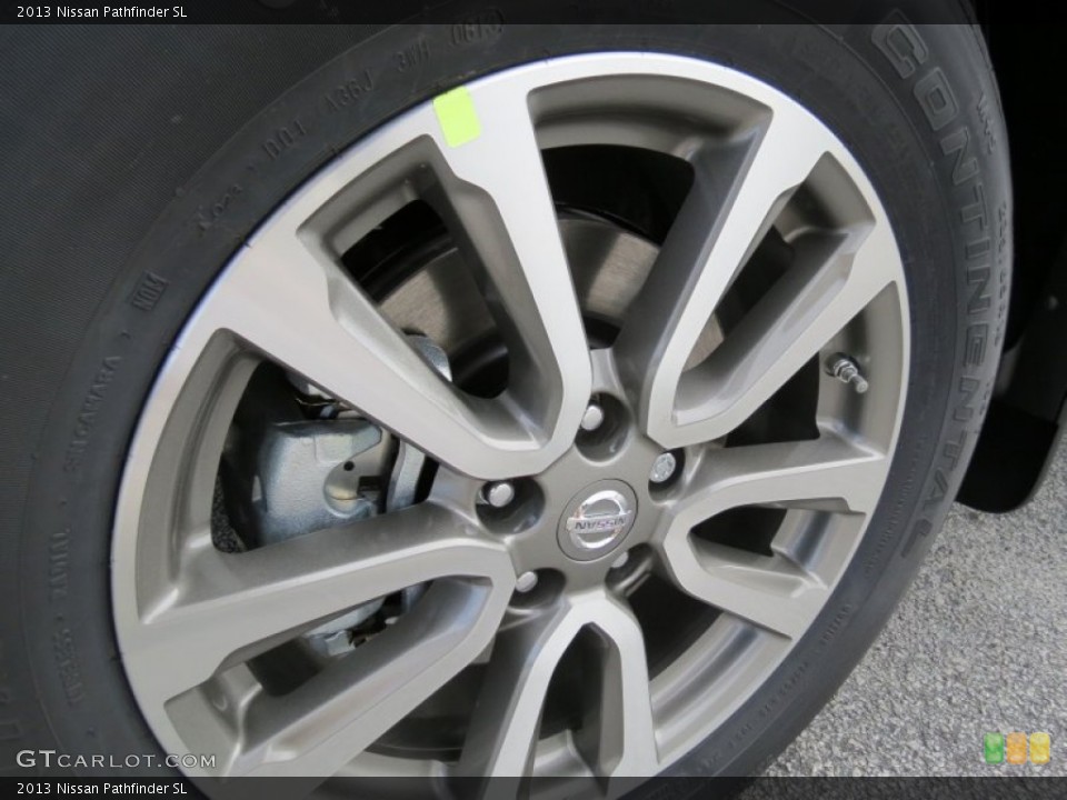 2013 Nissan Pathfinder SL Wheel and Tire Photo #77990990