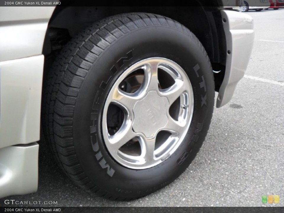 2004 GMC Yukon XL Denali AWD Wheel and Tire Photo #78089891