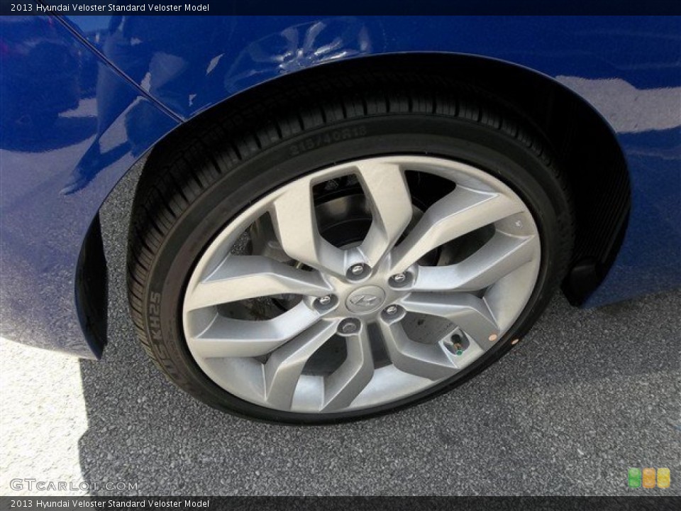 2013 Hyundai Veloster  Wheel and Tire Photo #78096278