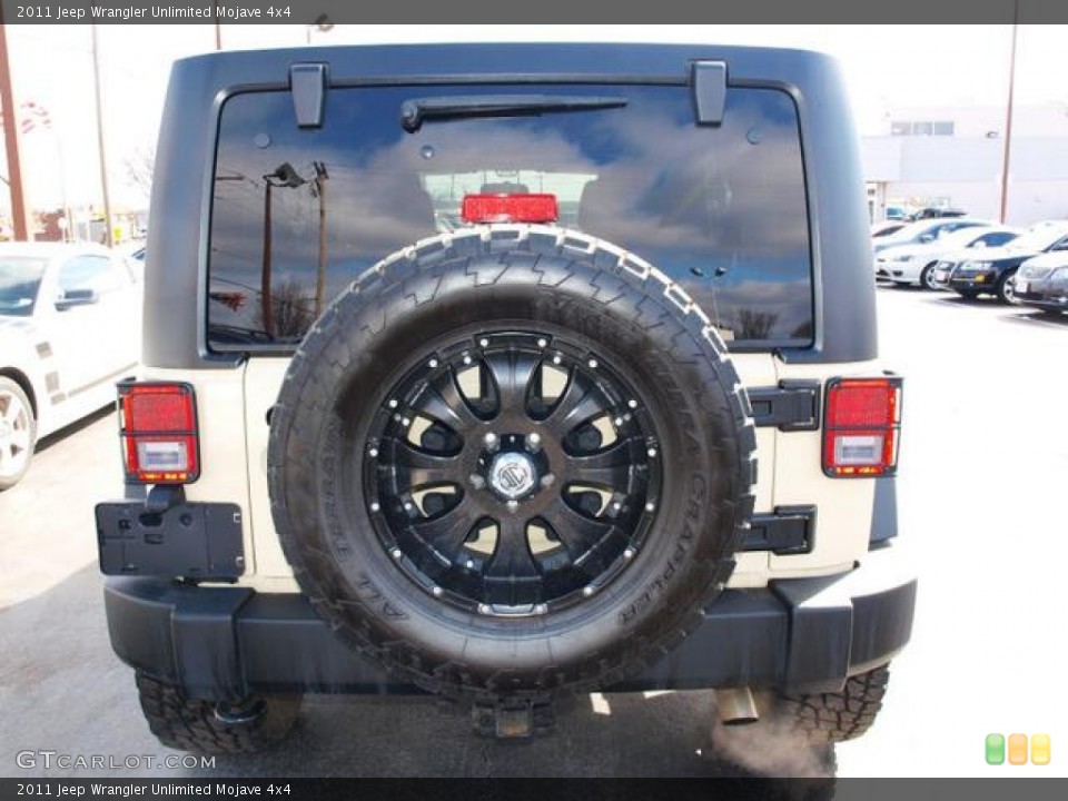 2011 Jeep Wrangler Unlimited Custom Wheel and Tire Photo #78100916